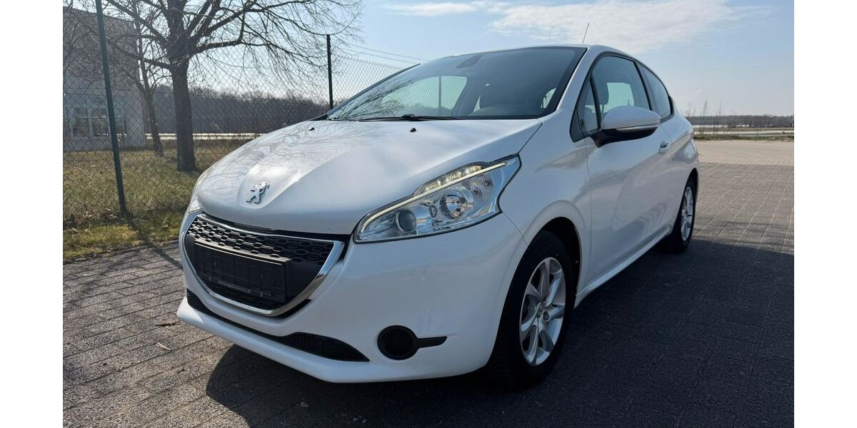 Peugeot 208 165.000 km 4.599 &euro; Lampertheim-Hüttenfeld 68623