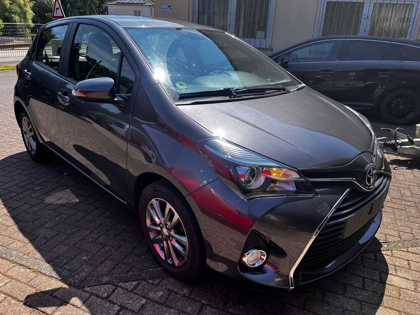 Yaris