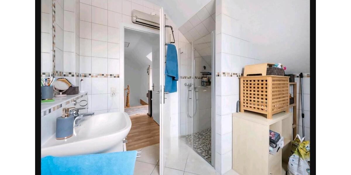 Etagenwohnung Mühlheim am Main - 5 Zimmer, 165 m&sup2;, 2.250&euro; | Angebot:23717001