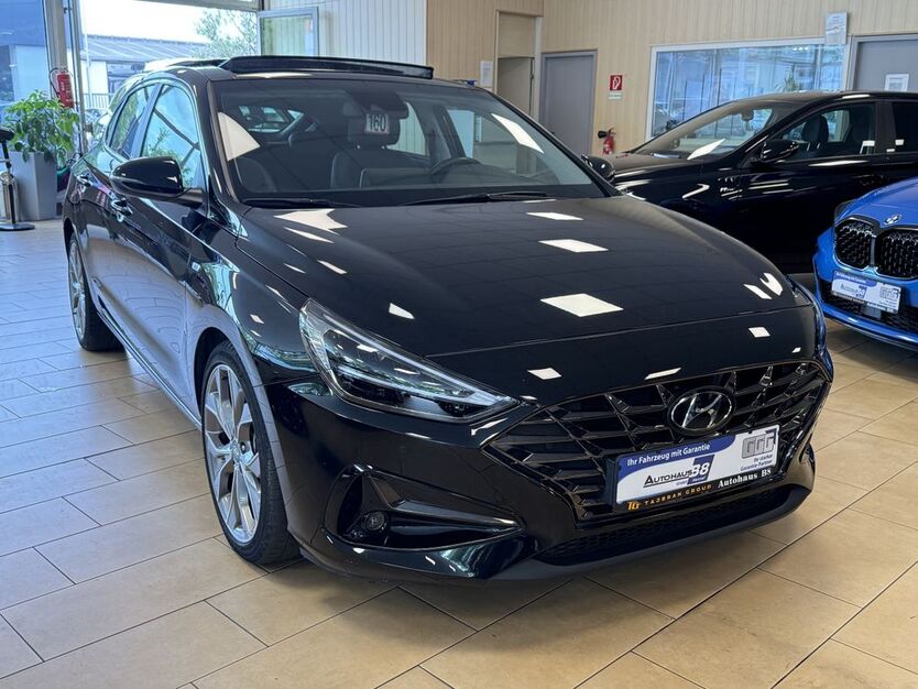 Hyundai i30 41.947 km 21.500 € Hennef 53773