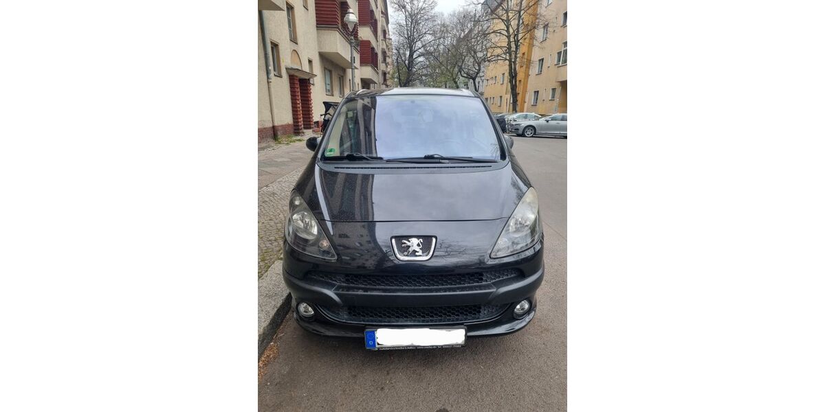 Peugeot 1007 65.371 km 3.700 &euro; Berlin 12053