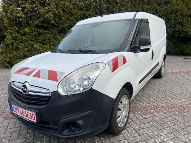Opel Combo 121.000 km 5.990 &euro; Hemmoor 21745