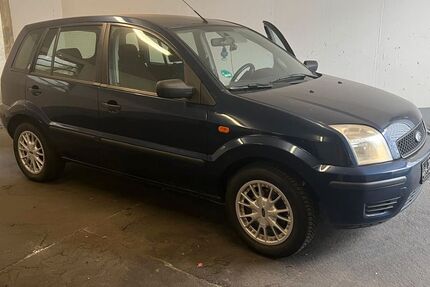 Ford Fusion 150.005 km 1.900 &euro; Köln 51067