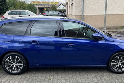 Peugeot 308 76.000 km 8.900 &euro; Frechen 50226