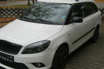 Skoda Fabia 98.100 km 5.990 € Berlin / Wir bitten um telefonische Terminvereinbarung ! 14167