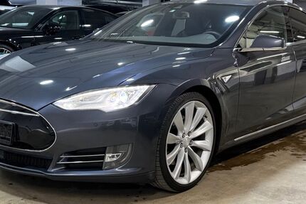 Tesla Model S 179.265 km 17.999 &euro; München 81677