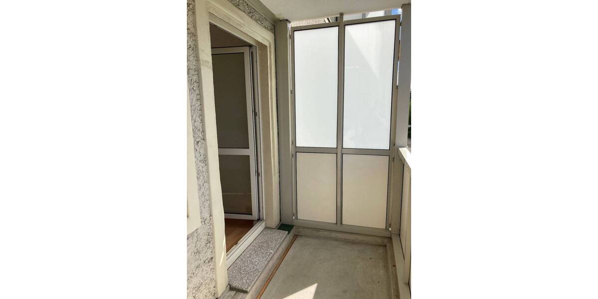 Etagenwohnung Gera Innenstadt - 3 Zimmer, 67 m&sup2;, 405&euro; | Angebot:26919906