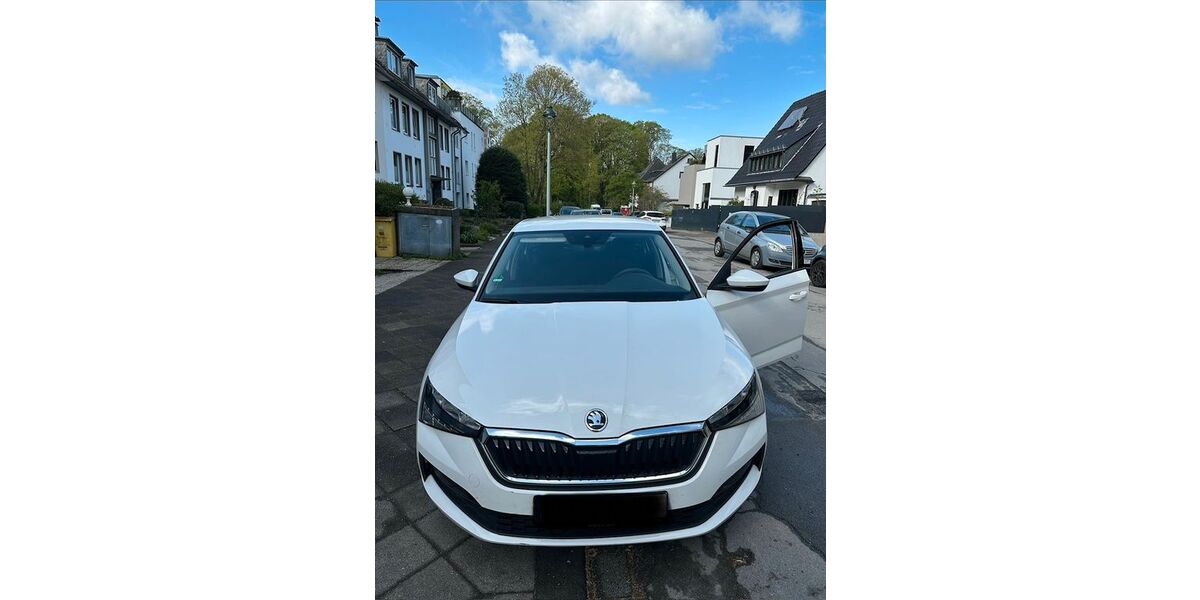 Skoda Scala 39.500 km 14.990 &euro; Düsseldorf 40629