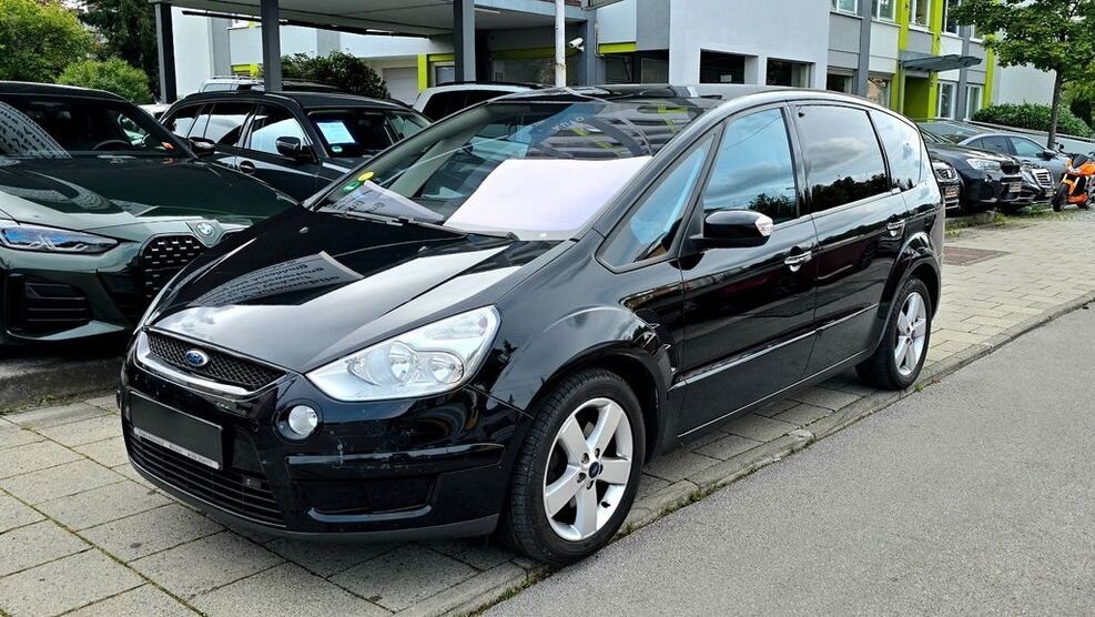 Ford S-Max 195.000 km 5.850 € München 81673