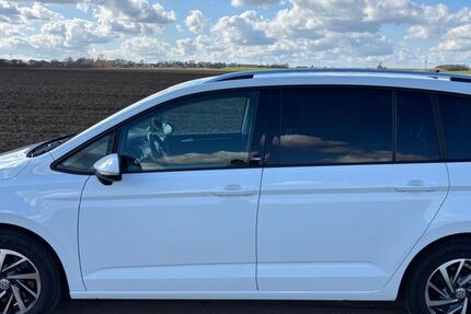 VW Touran 122.600 km 15.800 &euro; Oberickelsheim 97258