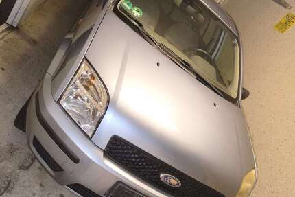 Ford Fusion 207.000 km 2.000 &euro; Selters 65618