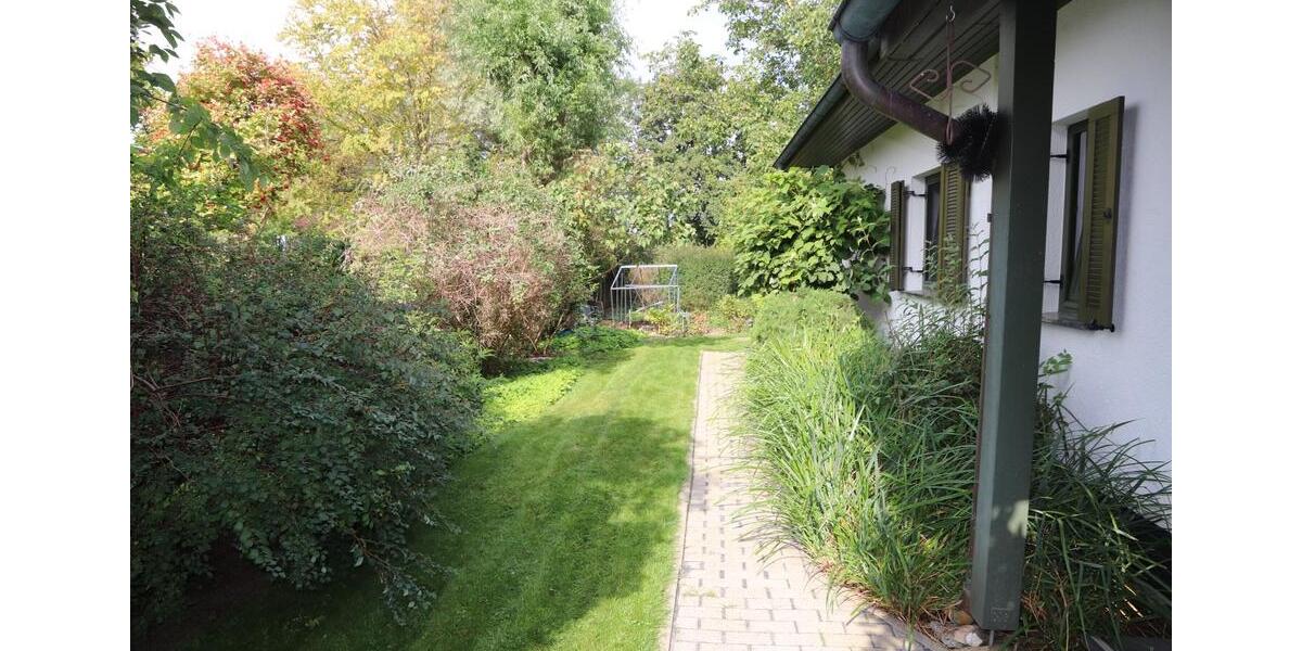 Niedrigenergie- Familienwohnung mit außergewöhnlichem Grundriss 4 zimmer