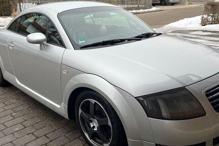 Audi TT 179.860 km 4.000 &euro; Seeon 83370