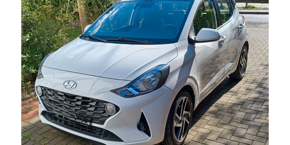 Hyundai i10 41.000 km 11.999 &euro; Minden 32423