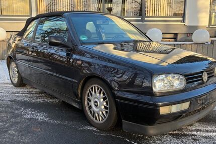 VW Golf 215.000 km 1.990 &euro; Obertshausen 63179