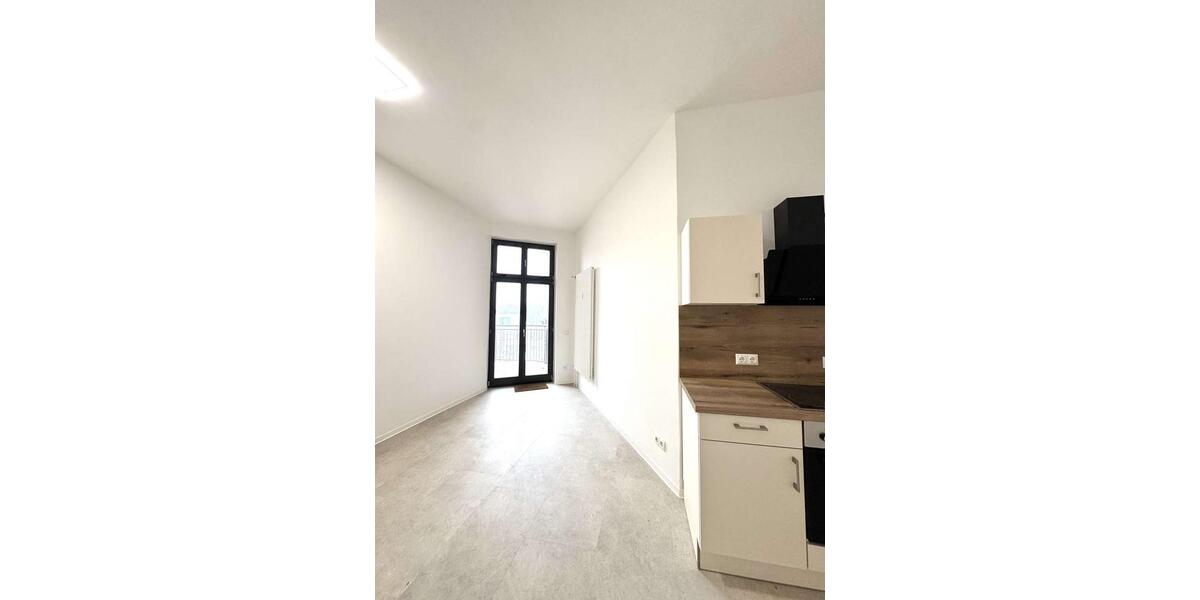 Dachgeschoßwohnung Magdeburg - 4 Zimmer, 134 m&sup2;, 1.229&euro; | Angebot:25510421