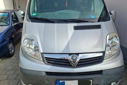 Opel Vivaro 148.000 km 7.990 &euro; Graben 86836