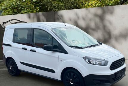 Ford Transit Courier 97.100 km 8.200 &euro; Neustadt 67434