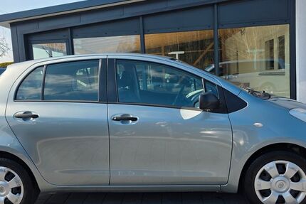 Toyota Yaris 86.262 km 3.980 &euro; Welden 86465