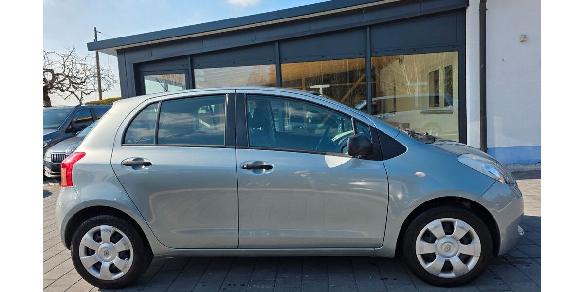Toyota Yaris 86.262 km 3.980 &euro; Welden 86465