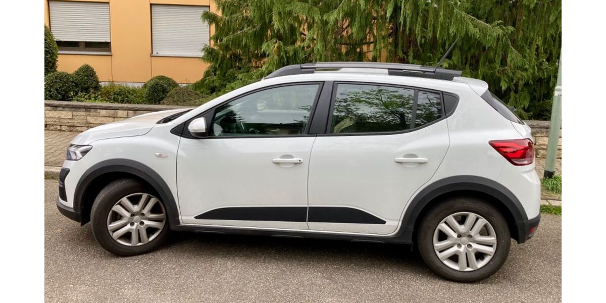 Dacia Sandero 34.000 km 15.610 &euro; Pforzheim 75173