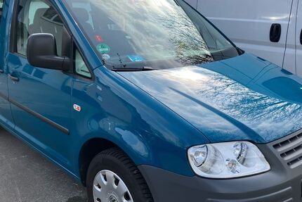 VW Caddy 273.000 km 4.900 € Overath 51491