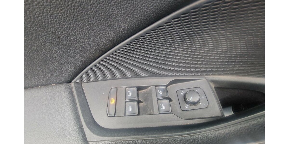 Skoda Octavia Tour 4x4 NAVI Klimaautomatik Automatik 190.000 km 17.998 &euro; Landau 76829