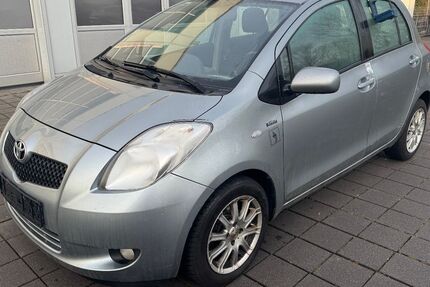 Toyota Yaris 190.349 km 1.850 &euro; Fulda 36043