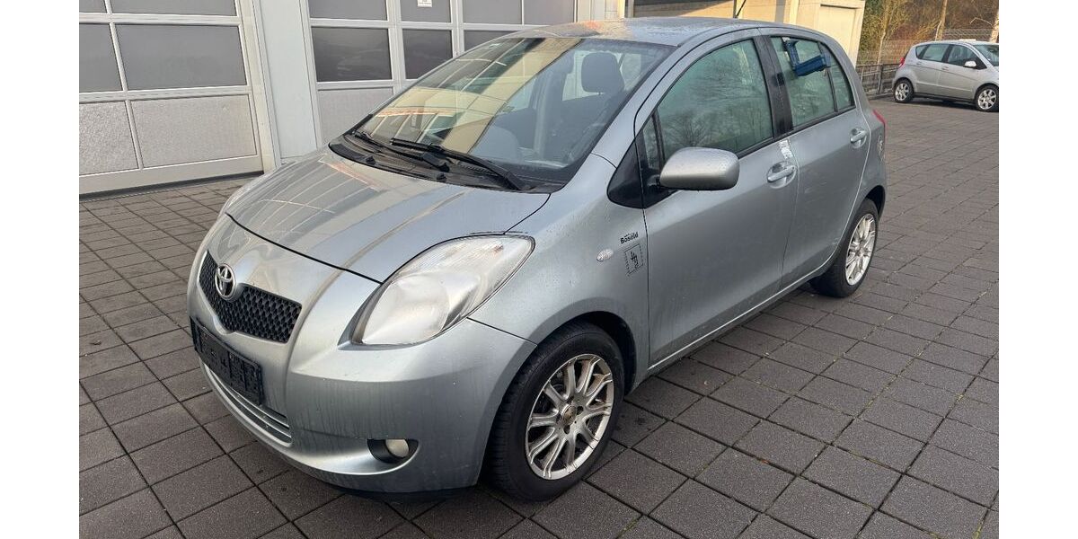 Toyota Yaris 190.349 km 1.850 &euro; Fulda 36043