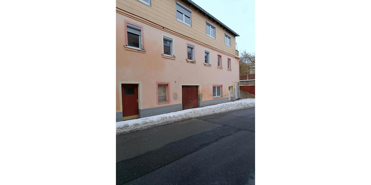 Einfamilienhaus Hof Altstadt - 7 Zimmer, 140 m&sup2;, 52.000&euro; | Angebot:26962063