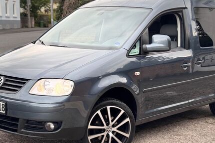 VW Caddy 205.147 km 4.999 € bonn 53175
