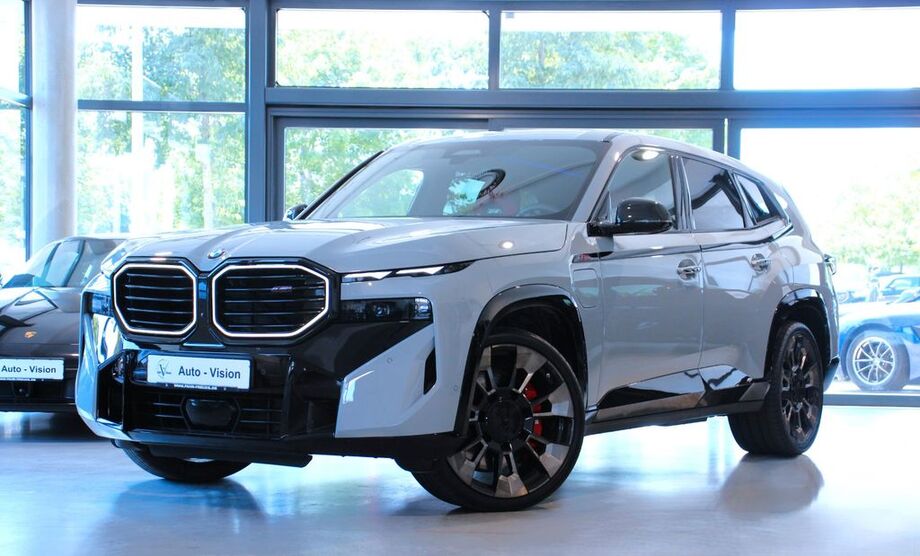 BMW XM 23.493 km 129.900 € München 81825