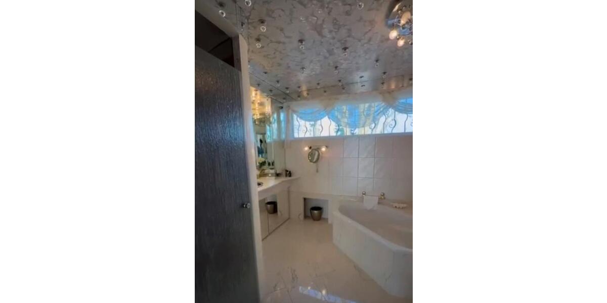 Doppelhaushälfte Mönchengladbach Süd - 3 Zimmer, 155 m&sup2;, 3.000&euro; | Angebot:25918711