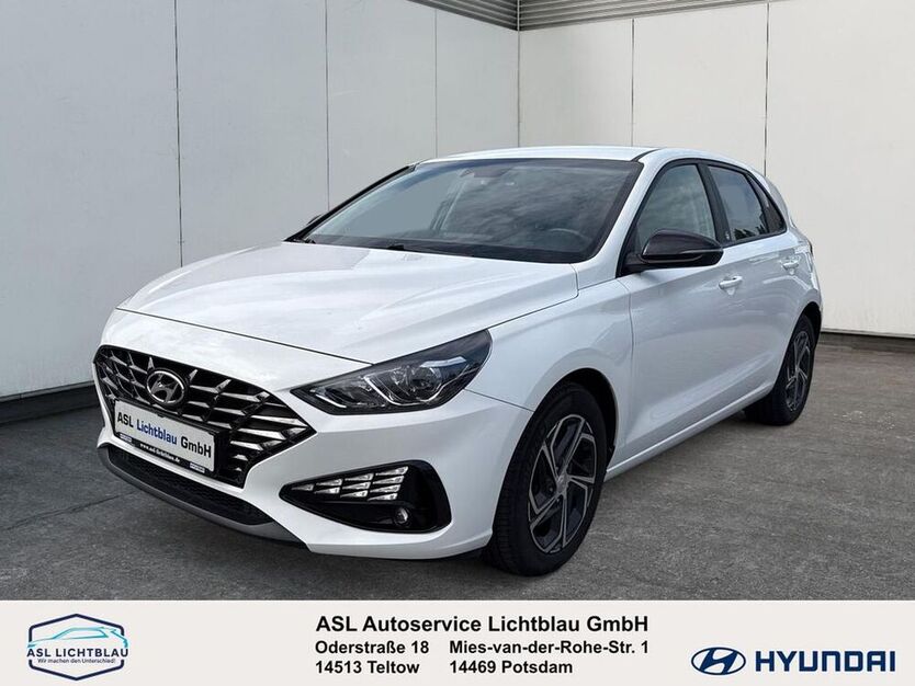 i30