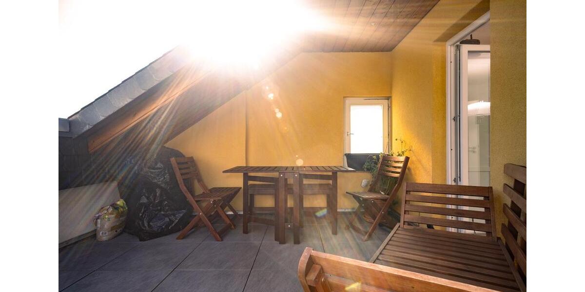Dachgeschoßwohnung Braunschweig Westliches Ringgebiet - 5 Zimmer, 120 m&sup2;, 380.000&euro; | Angebot:27122040
