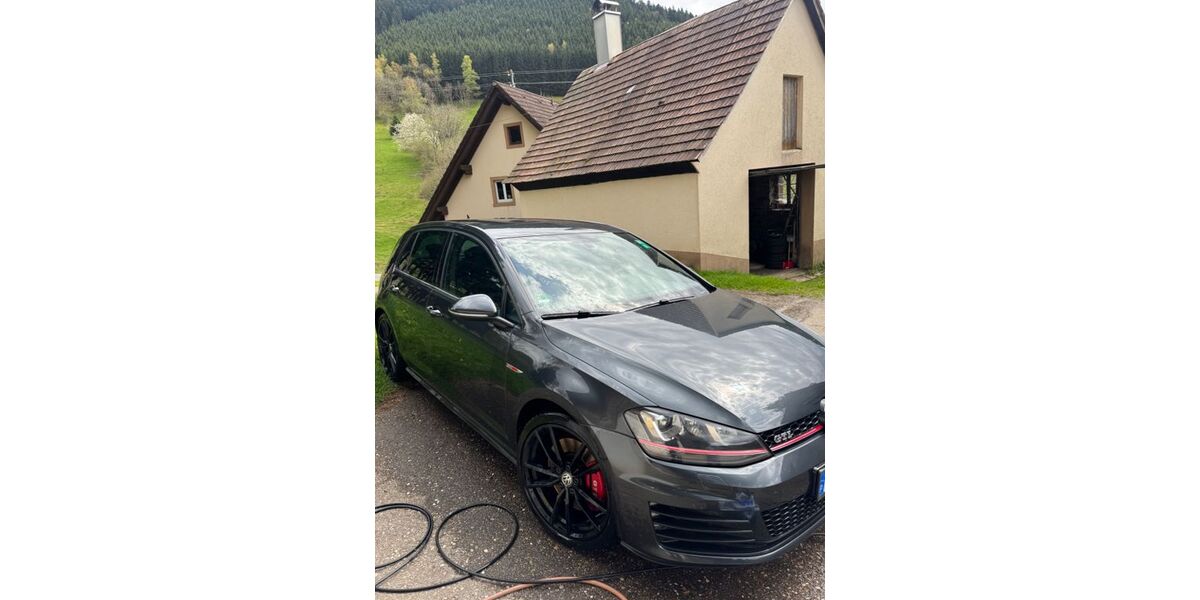 VW Golf 135.000 km 14.800 &euro; Simonswald 79263
