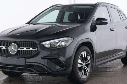 Mercedes-Benz GLA 180 14.000 km 33.335 &euro; Güstrow 18273