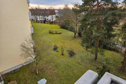 Gepflegte 3-Zimmer-Wohnung mit Einbauküche in Neutraubling