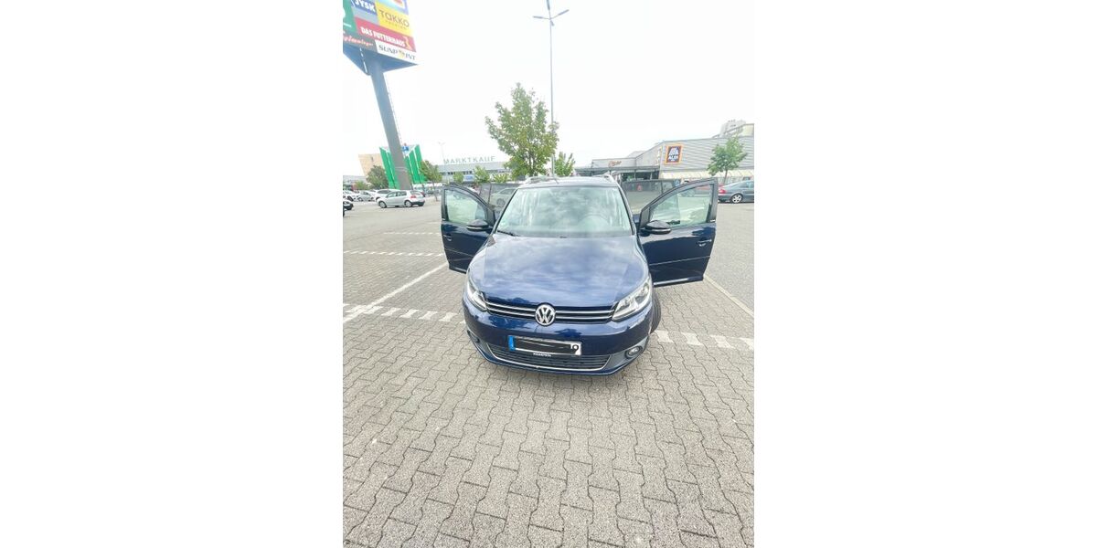 VW Touran 162.534 km 6.690 &euro; Mannheim 68307