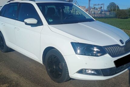 Skoda Fabia 126.000 km 9.800 &euro; Faulungen 99976