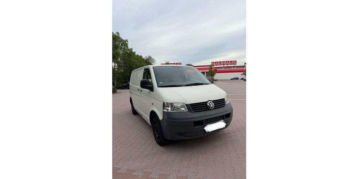 VW T5 Transporter 208.000 km 5.900 &euro; Landshut 84032