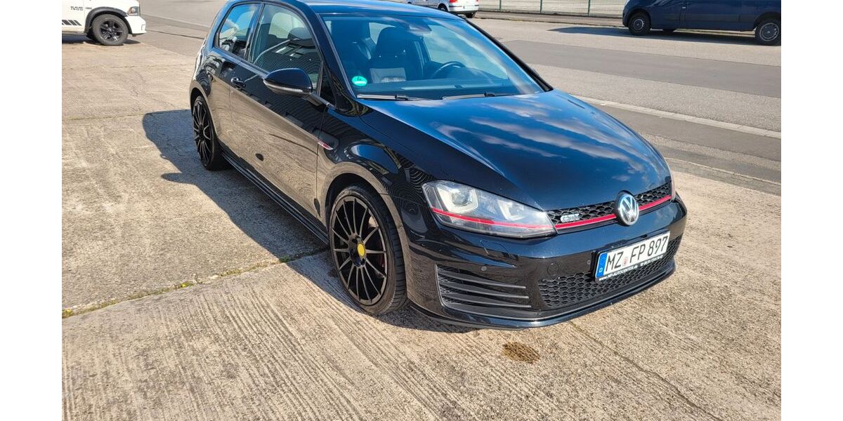 VW Golf 154.632 km 14.800 &euro; Kaiserslautern 67663