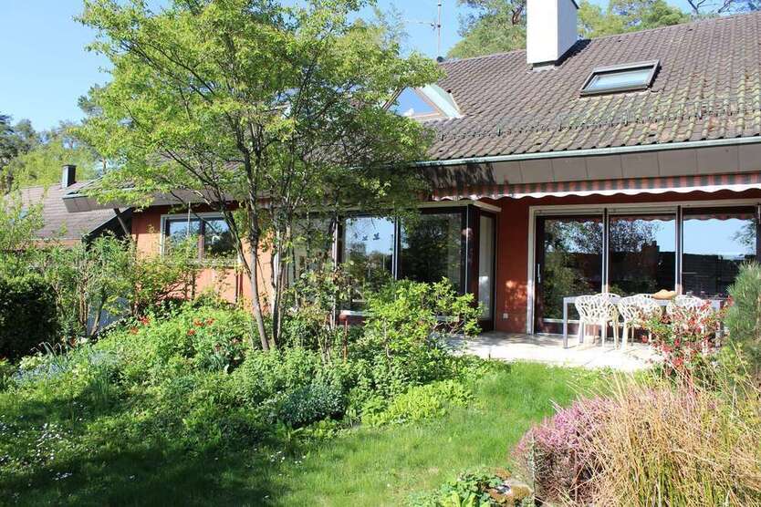 Haus zum Kaufen in Sindelfingen 1.250.000 € 240 m²