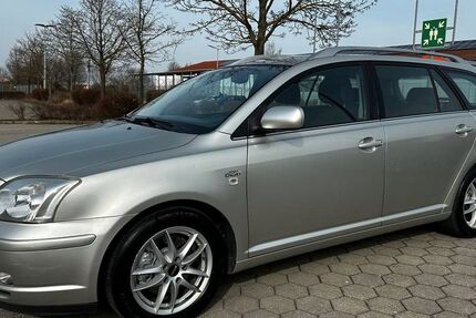 Toyota Avensis 201.000 km 3.800 &euro; Landsberg Am Leh 86899
