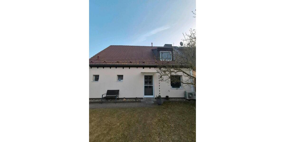 Doppelhaushälfte Zossen - 4 Zimmer, 100 m&sup2;, 320.000&euro; | Angebot:27086748