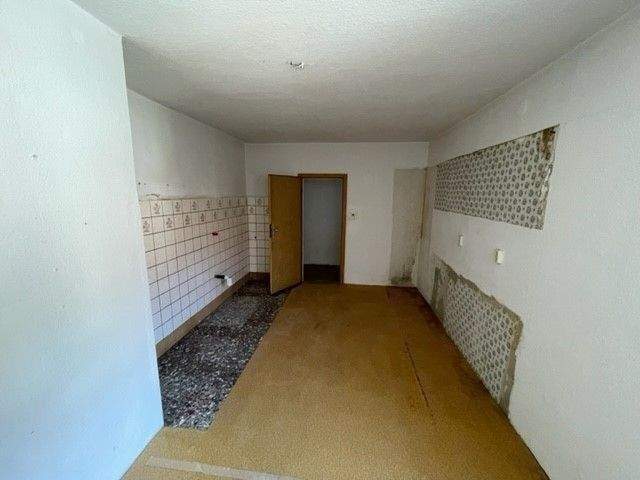 Einfamilienhaus Weißenfels Leißling - 1 Zimmer, 180 m&sup2;, 85.000&euro; | Angebot:25771893