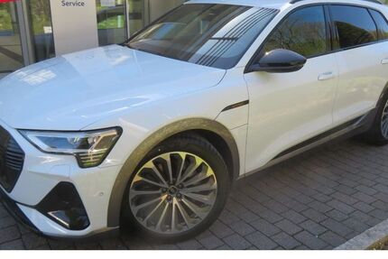 Audi e-tron 29.291 km 30.890 &euro; Marsberg 34431