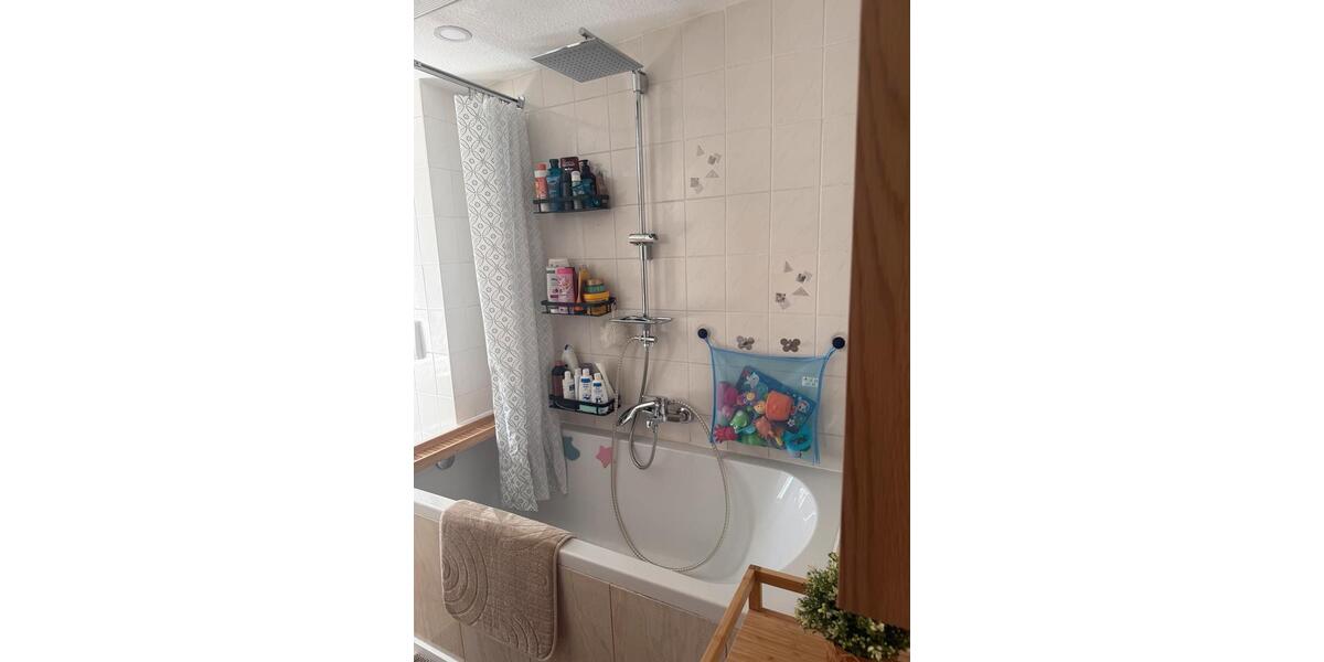 Dachgeschoßwohnung Halle (Saale) Frohe Zukunft - 3.5 Zimmer, 88 m&sup2;, 820&euro; | Angebot:26385115