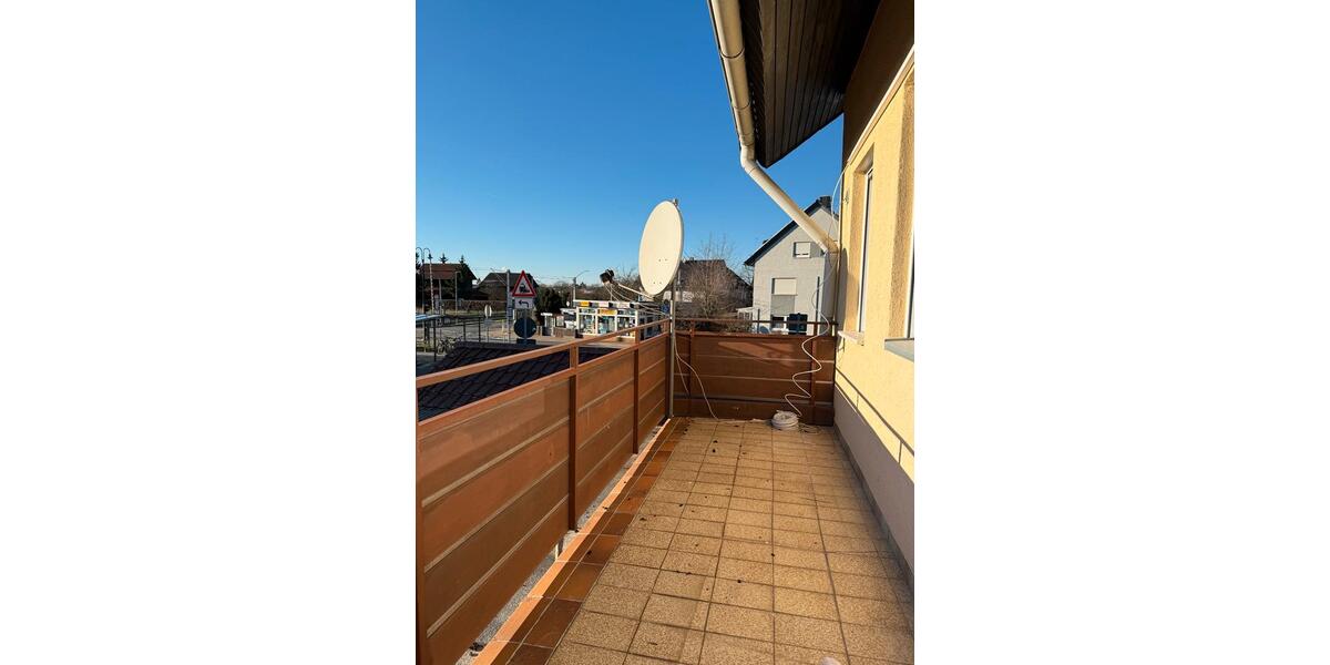 2-Zimmer-Wohnung mit Balkon direkt am Edingen-Bahnhof 2 zimmer