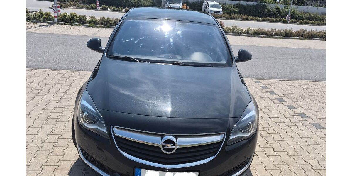 Opel Insignia 135.500 km 13.900 &euro; Testorf-Steinfort OT Schönhof 23936